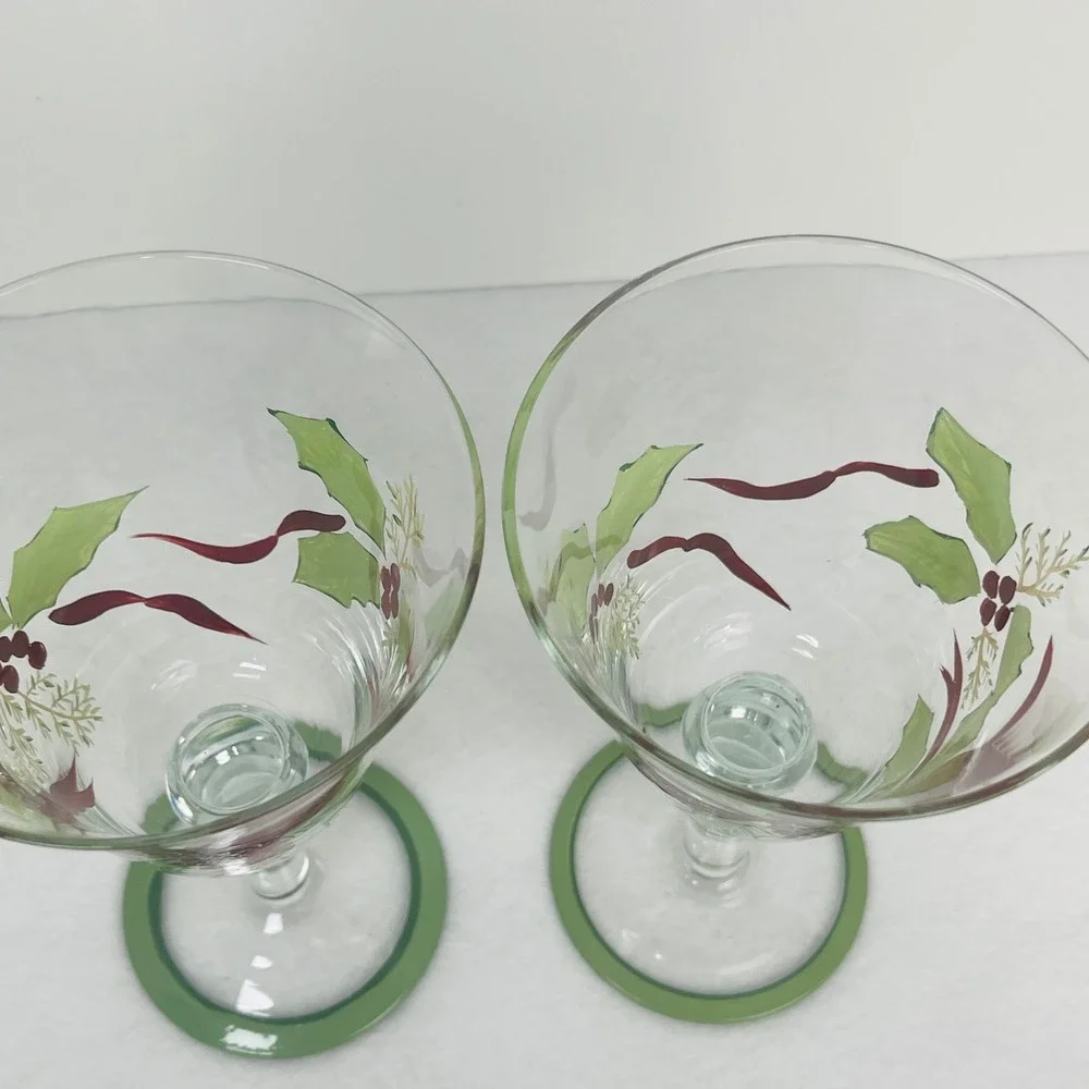 Hand Painted Christmas Holly Berry Wine Glasses Set of 2 Holiday Goblets 8.5